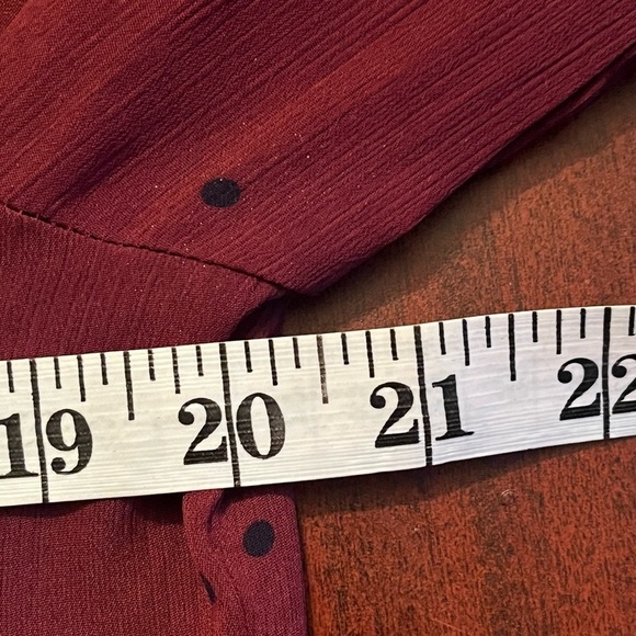 41 Hawthorn Burgundy & Blue Polka Dot Button Up Blouse Size Medium - Picture 7 of 8